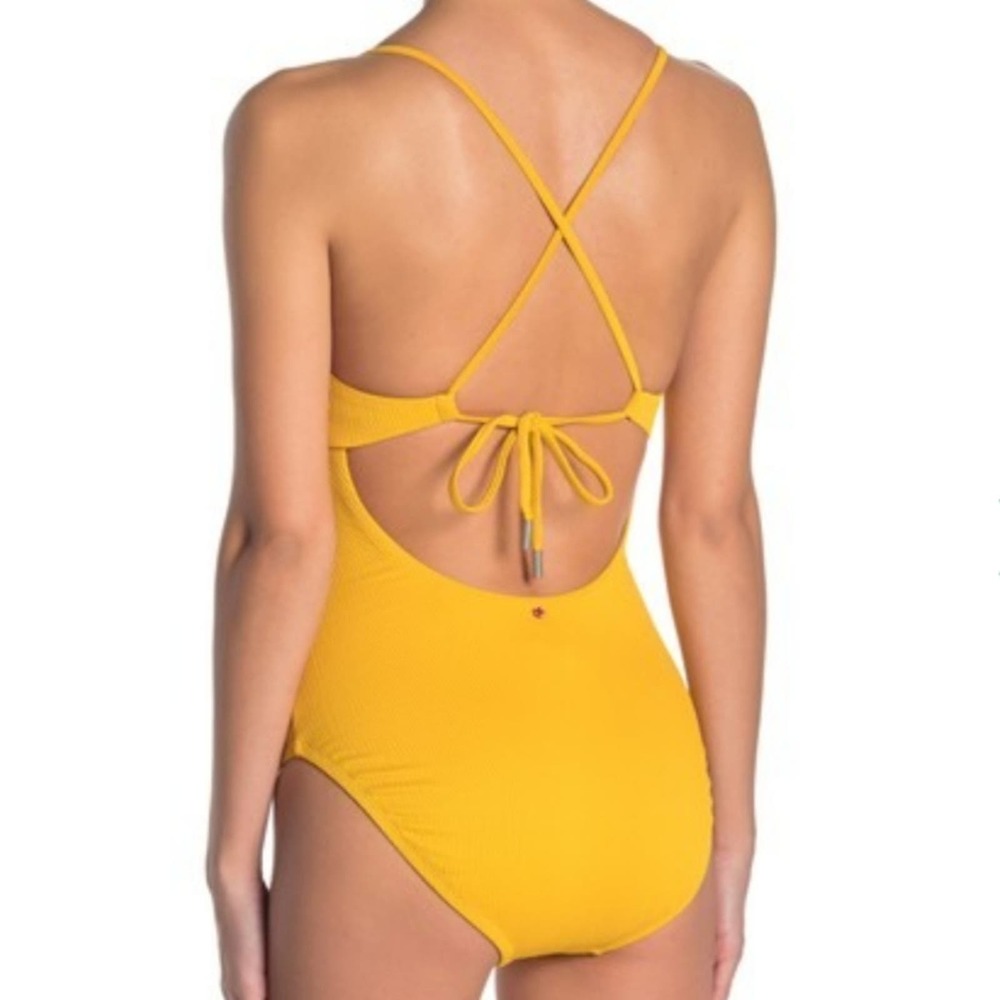 Red Carter Textured Button Front One-Piece - Picture 2 of 6
